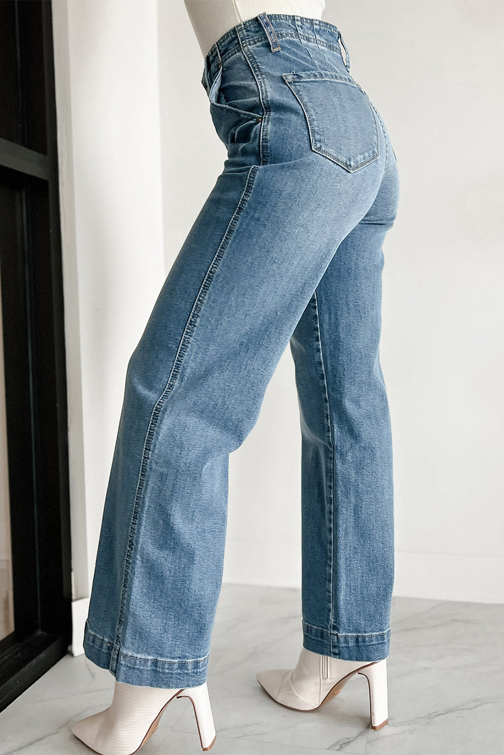 Medium Wash Straight Loose Leg Jeans