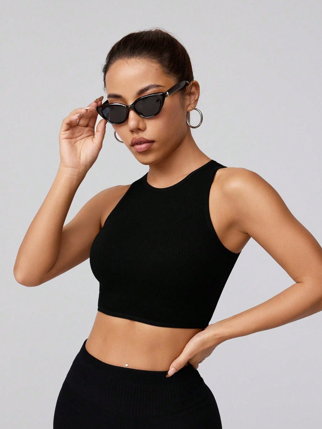 Round Neck Active Cropped Tank