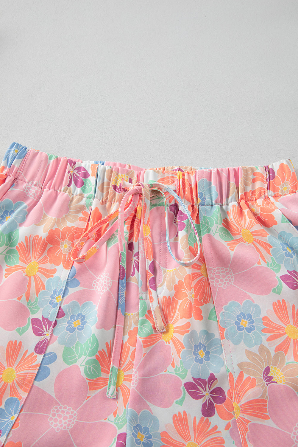 Floral Side Pockets Drawstring Shorts