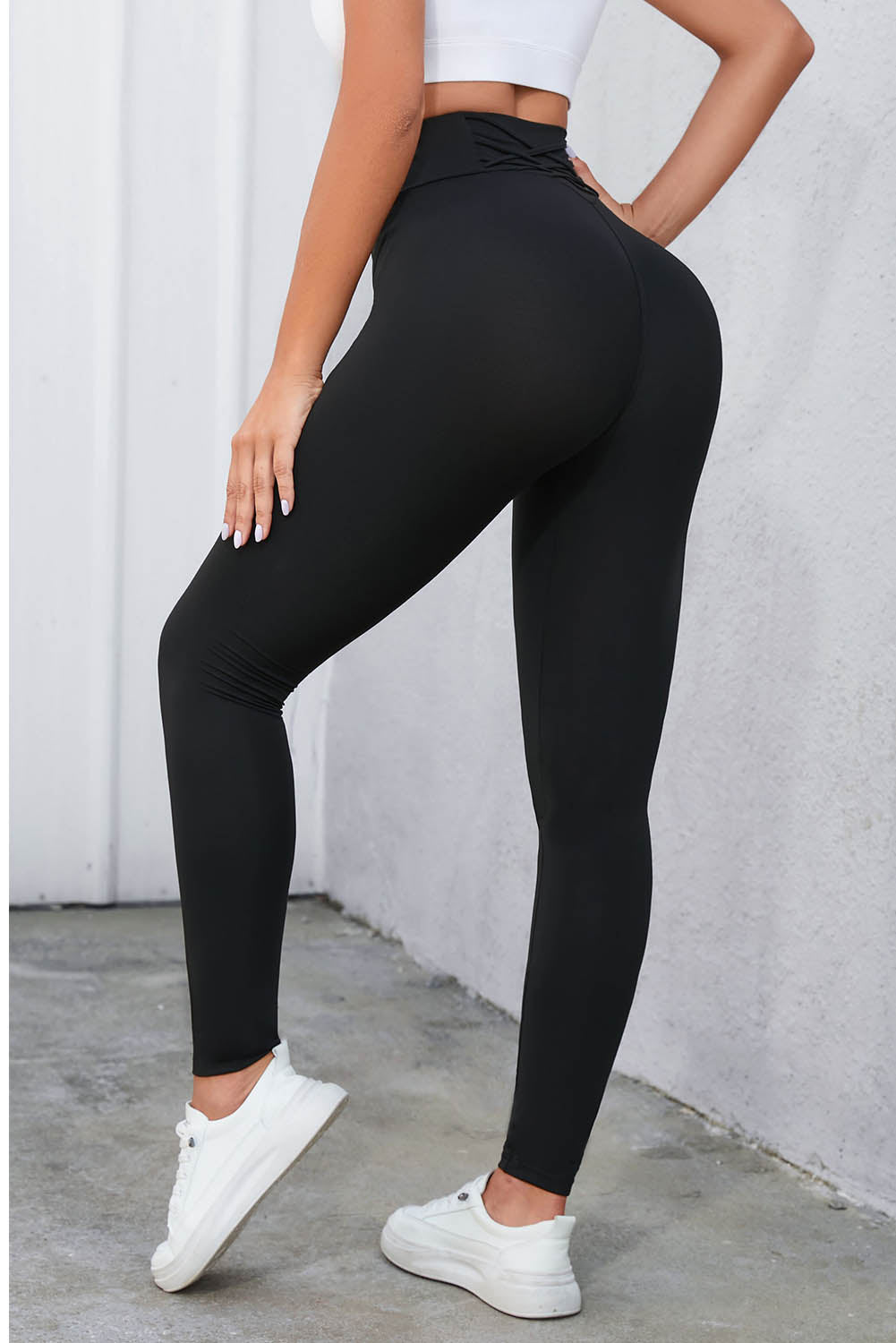 Crisscross Detail Leggings