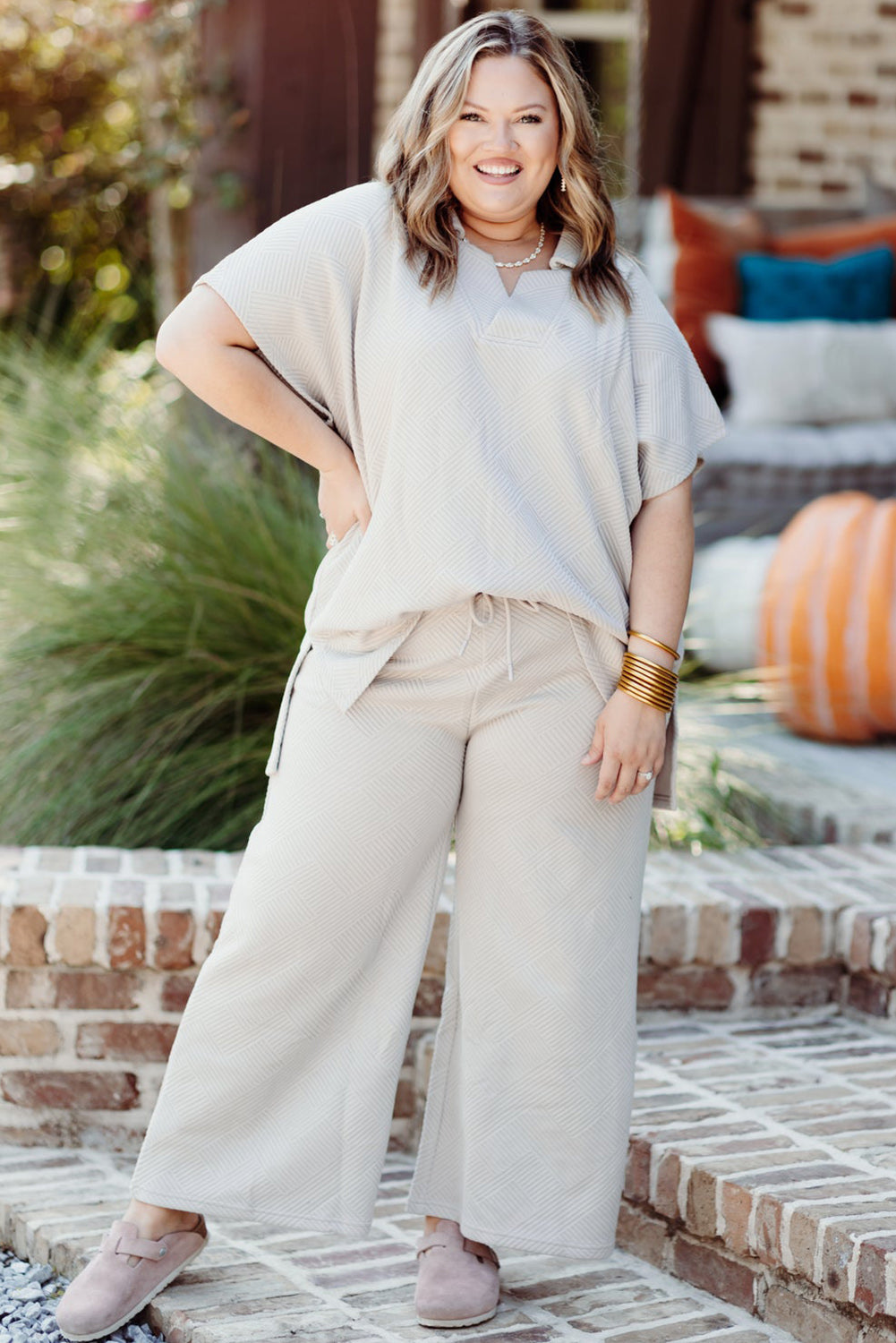 Plus Size Textured Collared Top & Pants Set