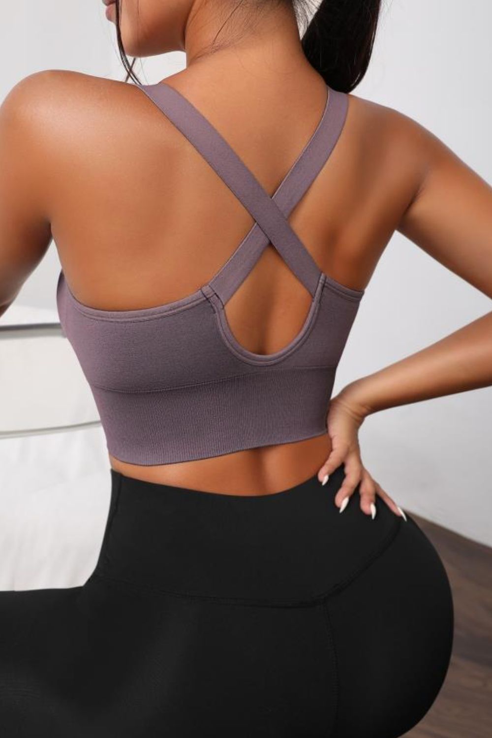 Scoop Neck Long Sports Bra