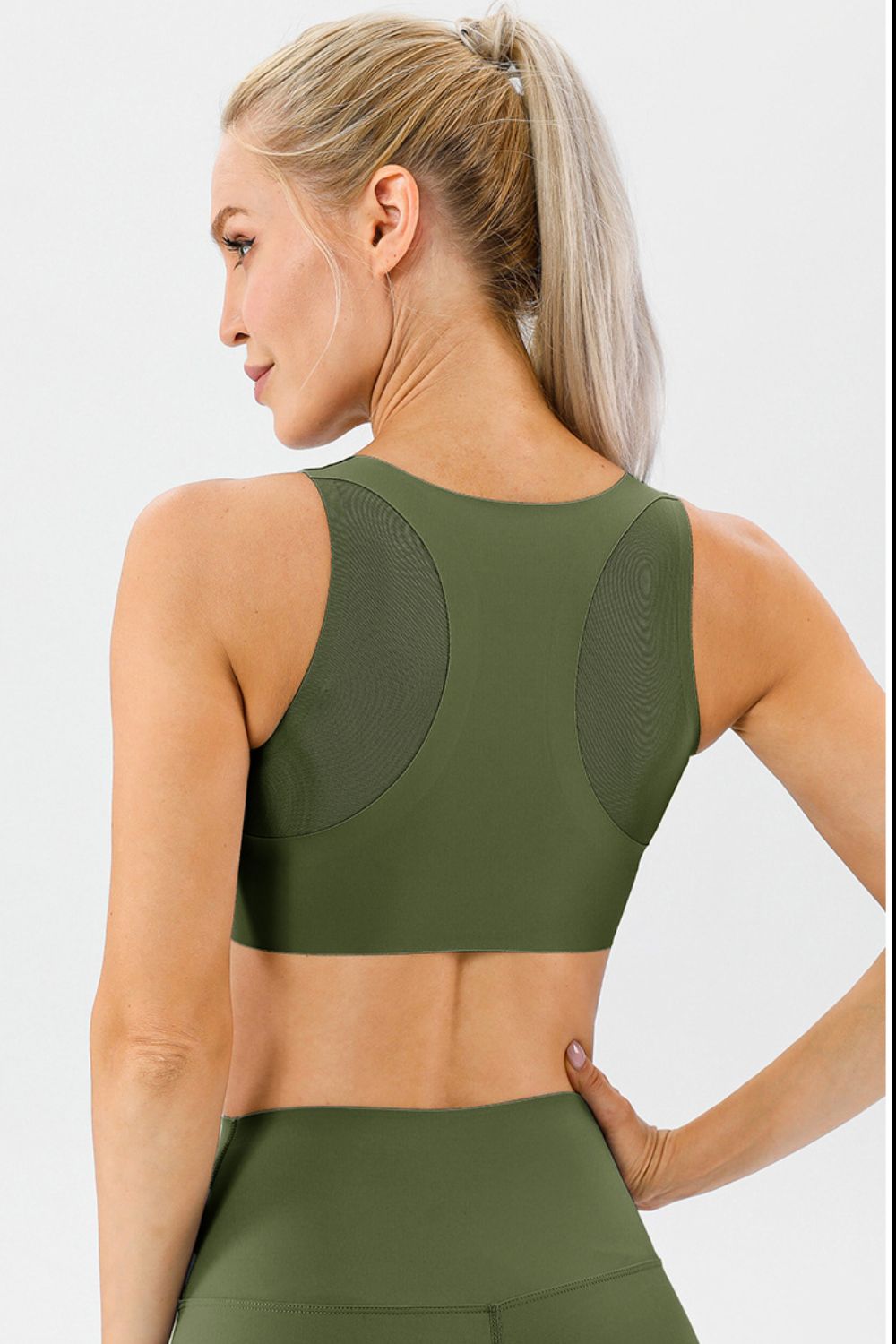 Round Neck Wide Strap Sports Bra