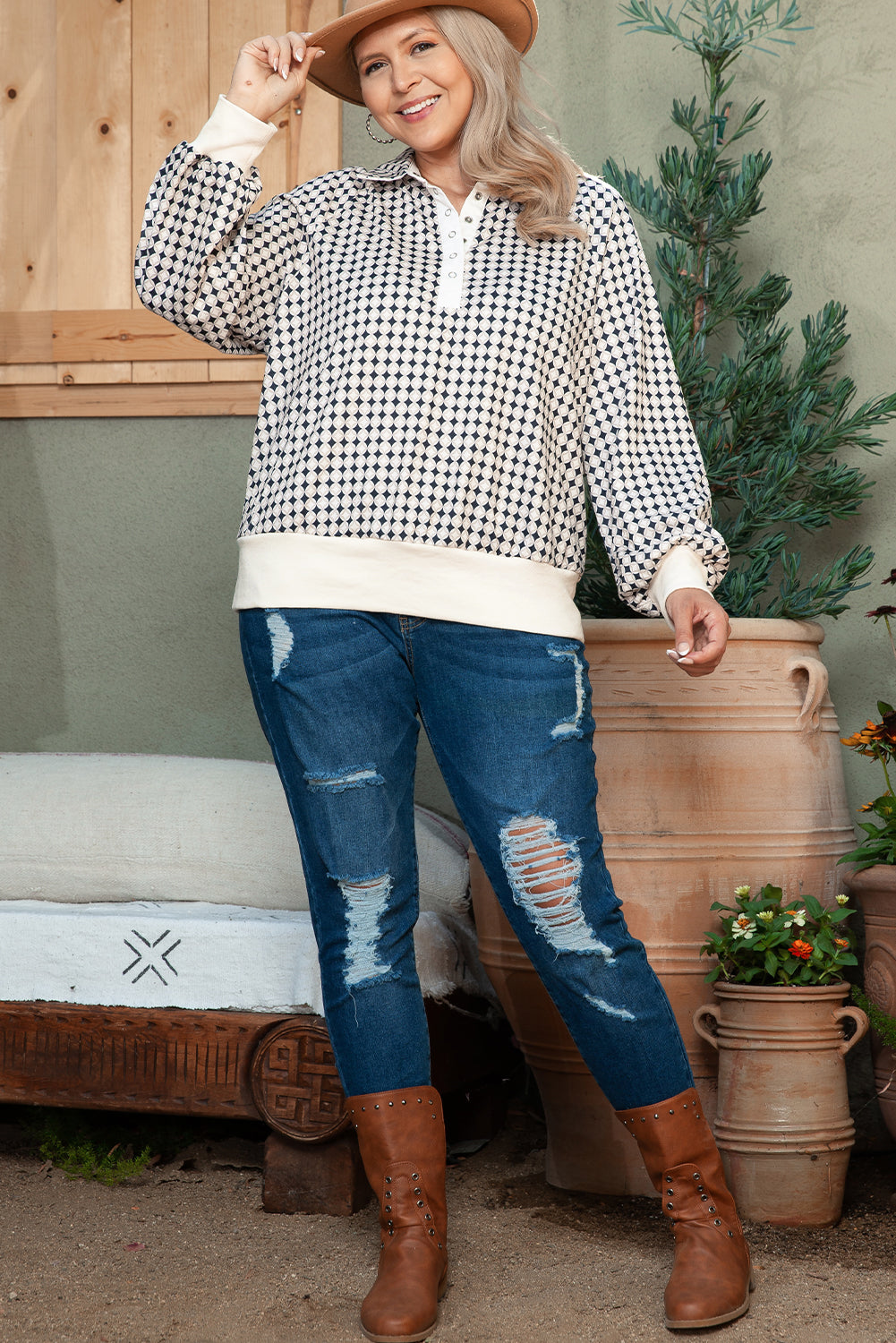 Plus Size Contrast Pullover Sweatshirt