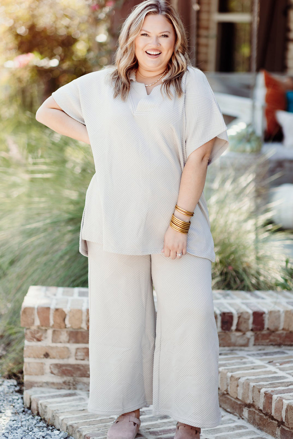 Plus Size Textured Collared Top & Pants Set