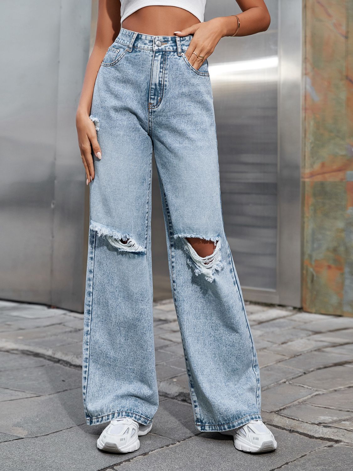 Distressed Wide Leg Jeans