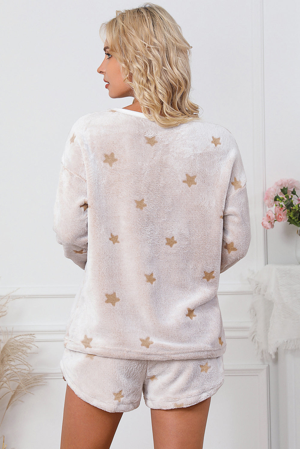 Plush Star Pattern Pullover & Shorts Lounge Set