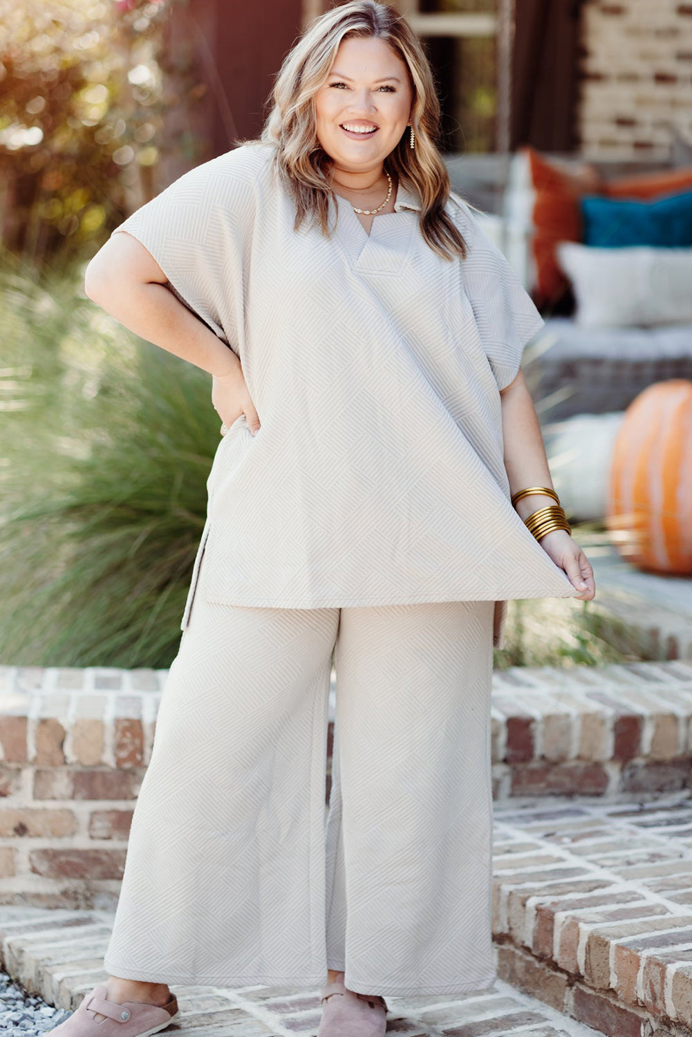 Plus Size Textured Collared Top & Pants Set