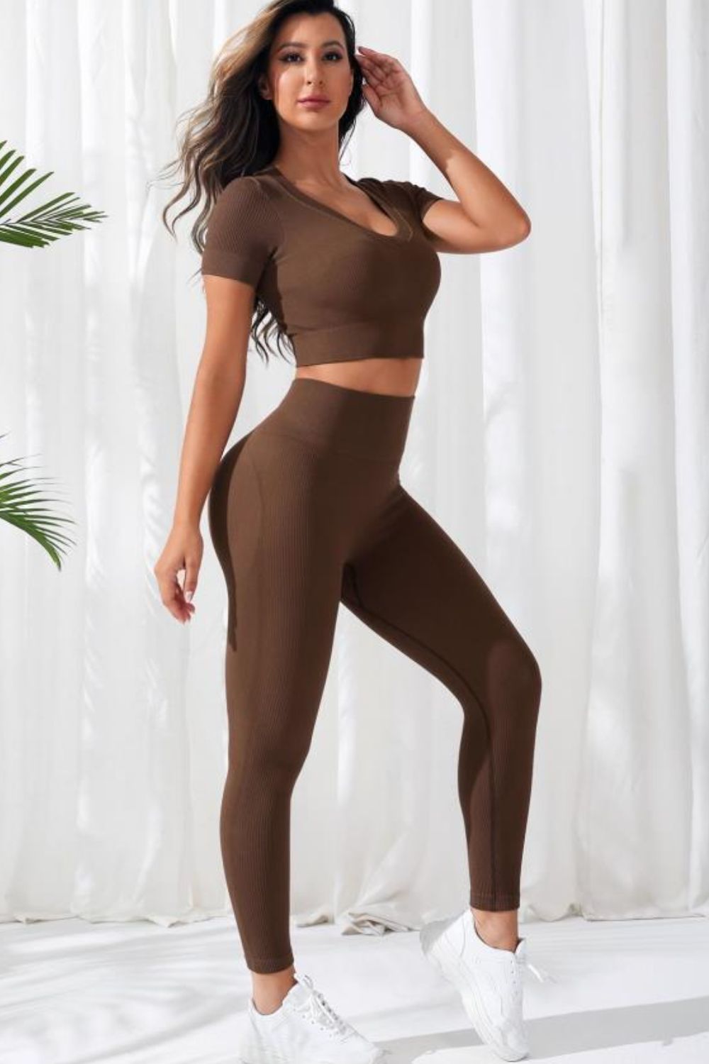 V-Neck Crop Top & Leggings Active Set